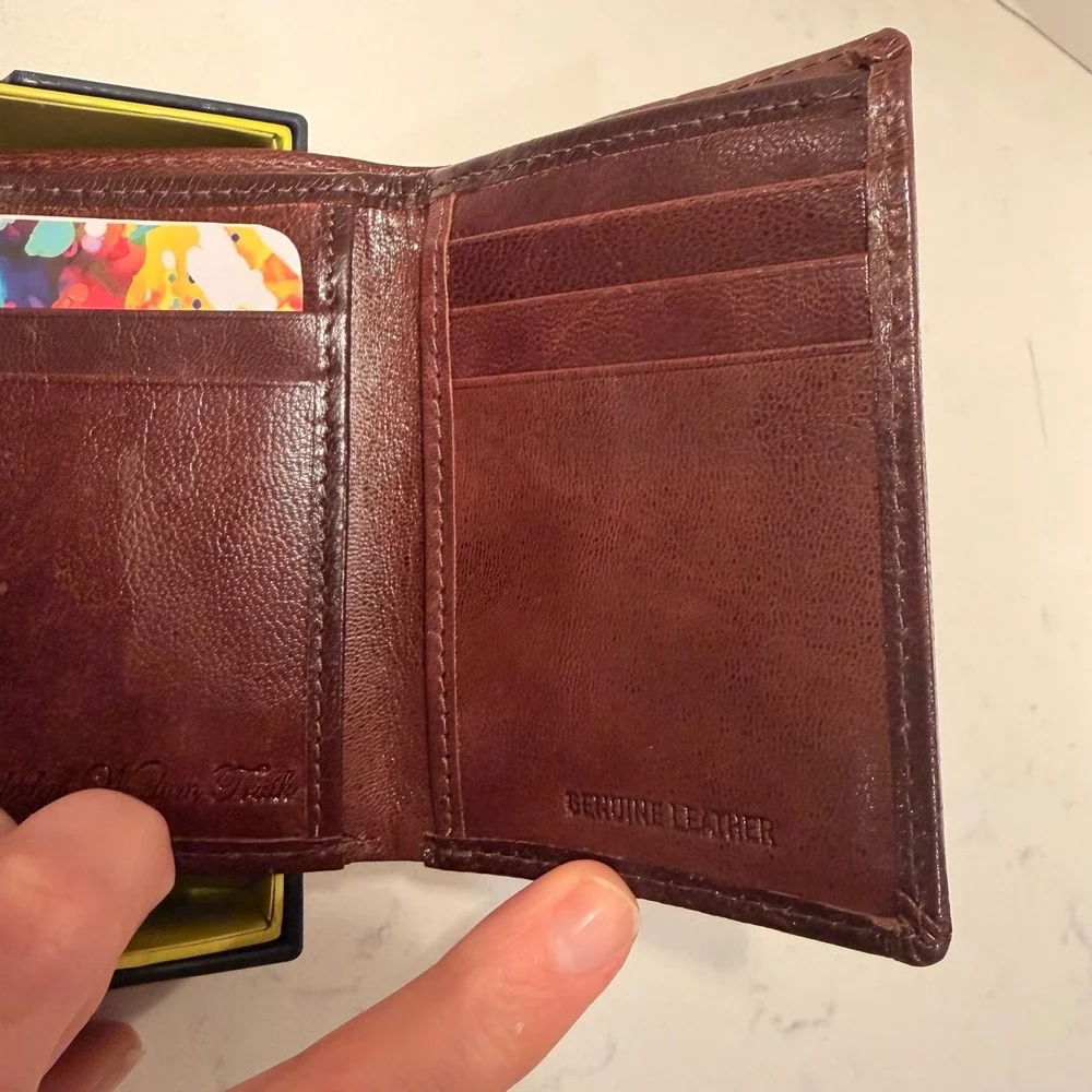 Robert Graham Mens NEW Genuine Leather Tri-Fold Wallet Brown RFID Blocking Boxed